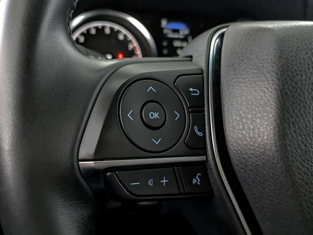 Купить Toyota Camry с пробегом. Фото: #23