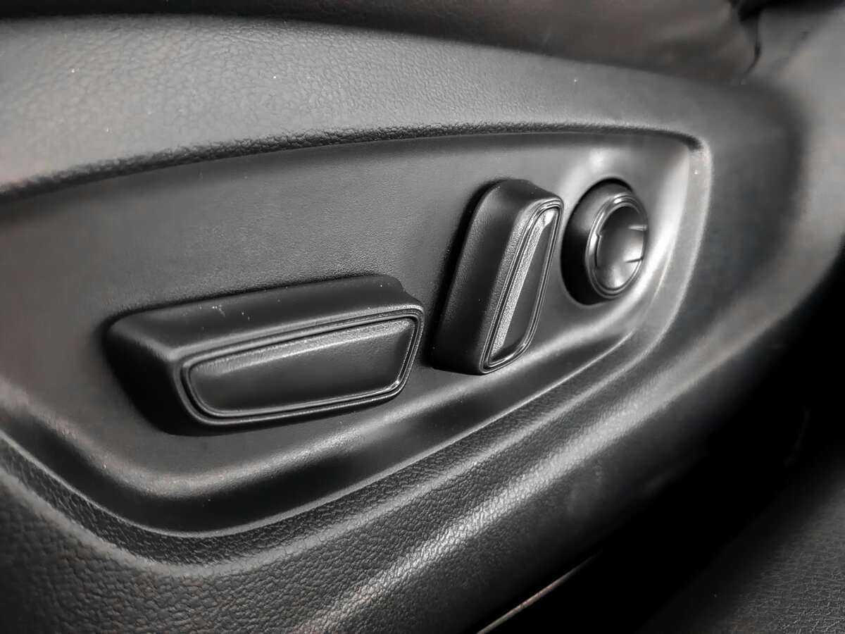 Купить Toyota Camry с пробегом. Фото: #20