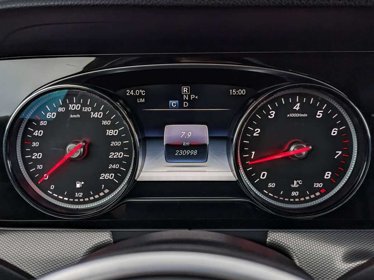 Купить Mercedes-Benz E-Класс с пробегом. Фото: #11