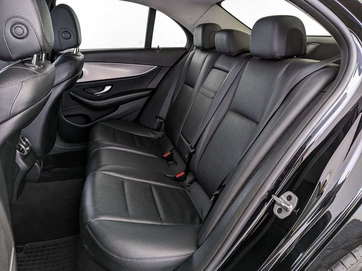 Купить Mercedes-Benz E-Класс с пробегом. Фото: #13