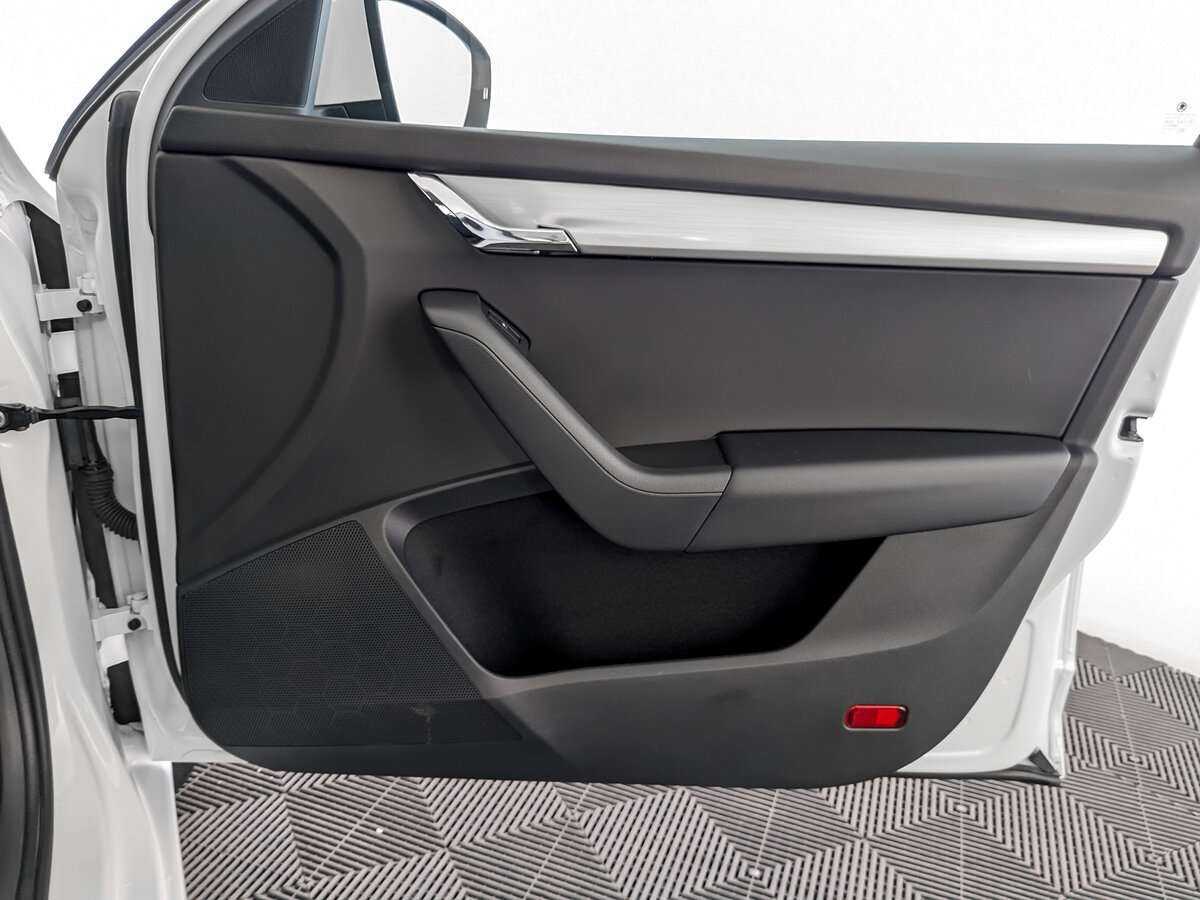 Купить Skoda Octavia с пробегом. Фото: #19