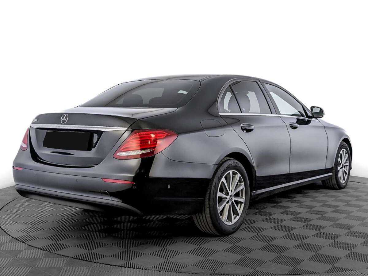 Купить Mercedes-Benz E-Класс с пробегом. Фото: #4