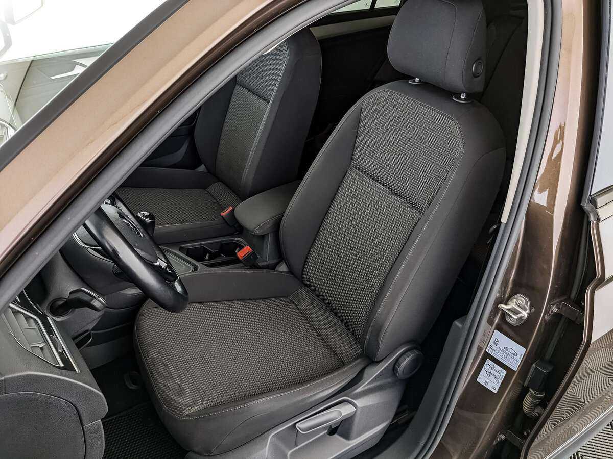 Купить Volkswagen Tiguan с пробегом. Фото: #18