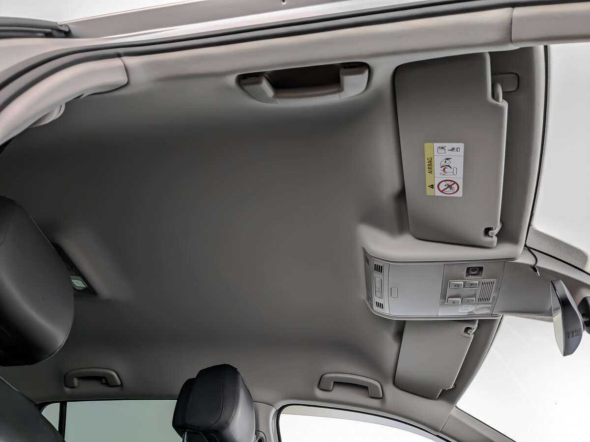 Купить Volkswagen Tiguan с пробегом. Фото: #18