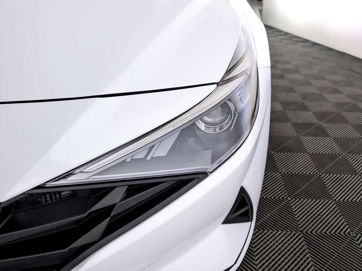 Купить Hyundai Elantra с пробегом. Фото: #16