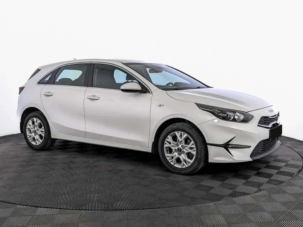 Купить Kia Ceed с пробегом. Фото: #2