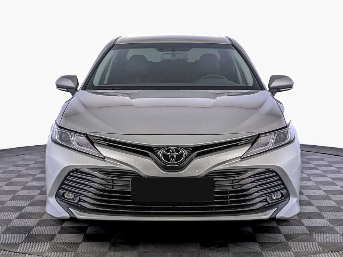 Купить Toyota Camry с пробегом. Фото: #1