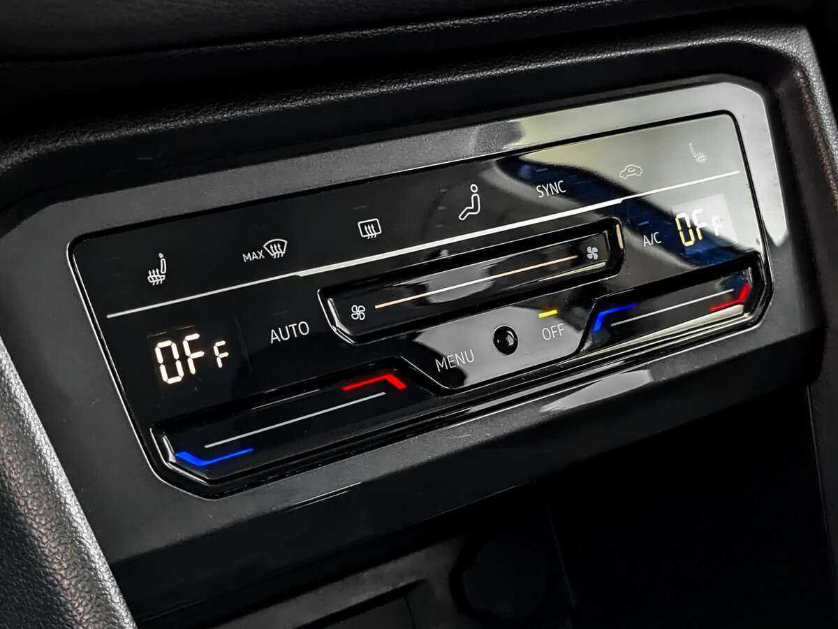 Купить Volkswagen Tiguan с пробегом. Фото: #19