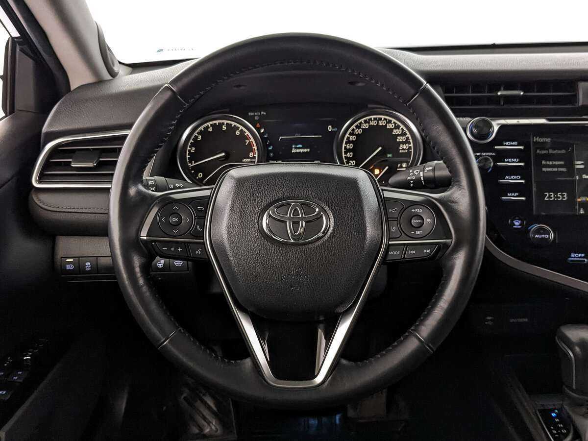 Купить Toyota Camry с пробегом. Фото: #17