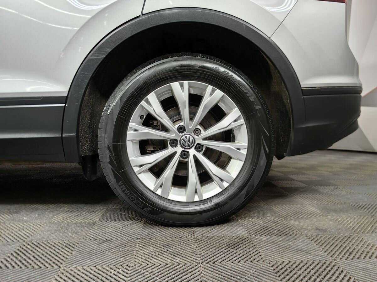 Купить Volkswagen Tiguan с пробегом. Фото: #8