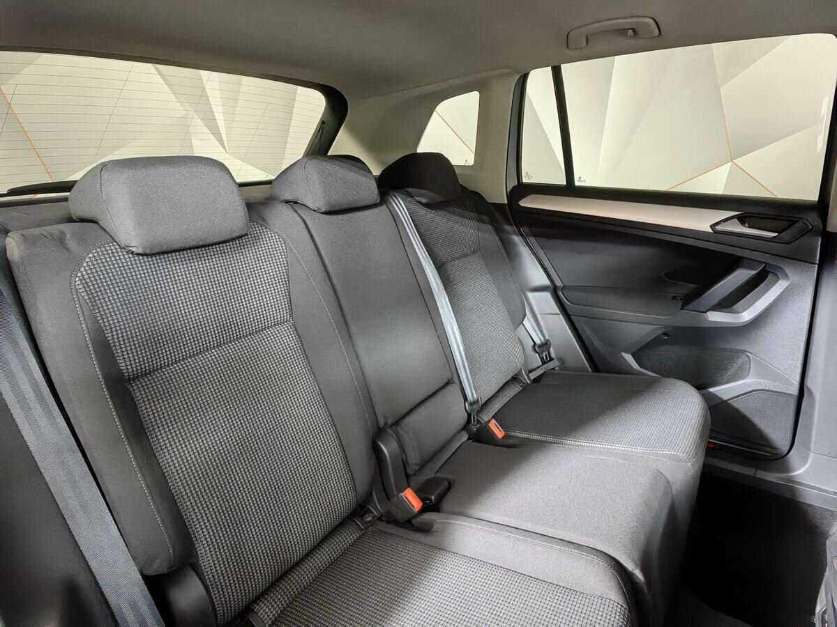Купить Volkswagen Tiguan с пробегом. Фото: #16
