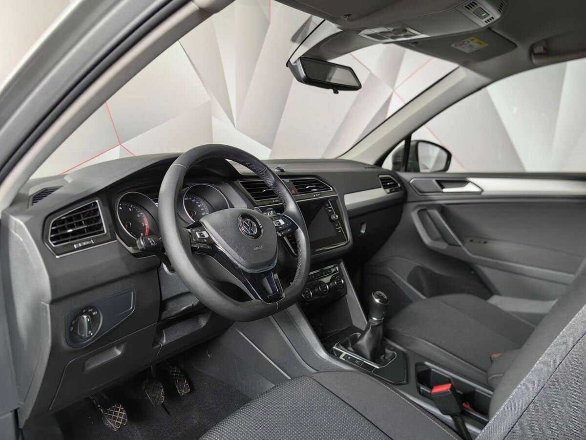 Купить Volkswagen Tiguan с пробегом. Фото: #18