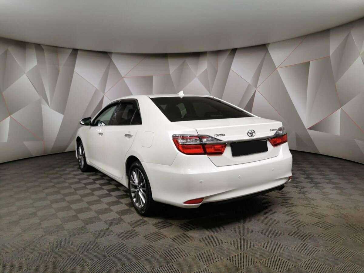 Купить Toyota Camry с пробегом. Фото: #3