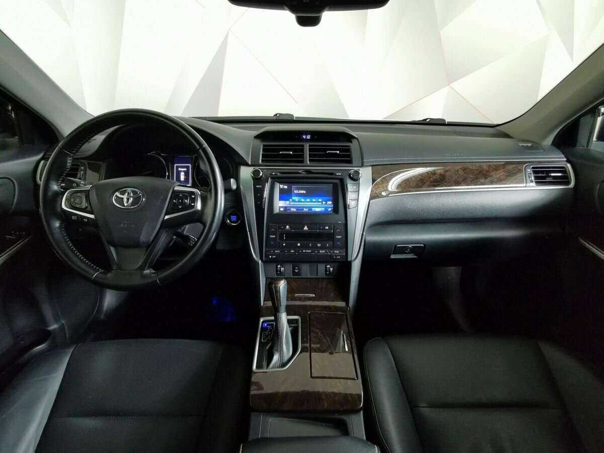 Купить Toyota Camry с пробегом. Фото: #8
