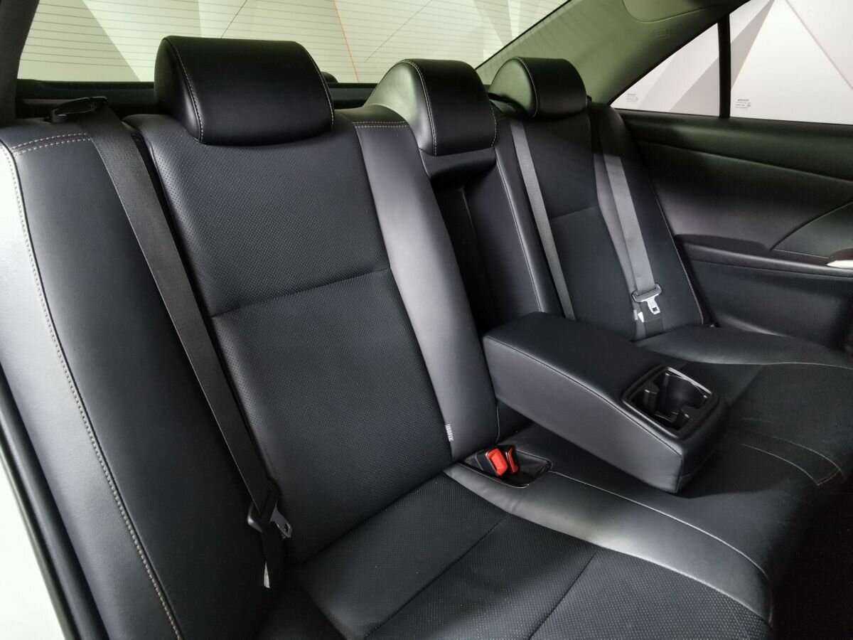 Купить Toyota Camry с пробегом. Фото: #11