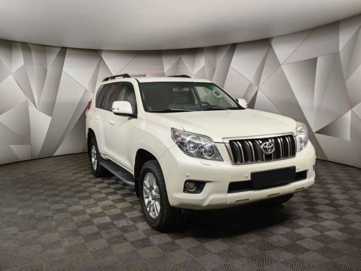 Купить Toyota Land Cruiser Prado с пробегом. Фото: #2