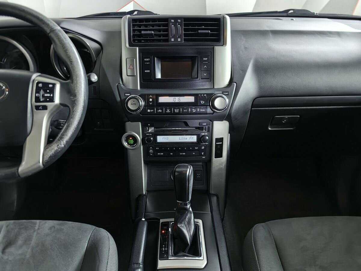 Купить Toyota Land Cruiser Prado с пробегом. Фото: #10