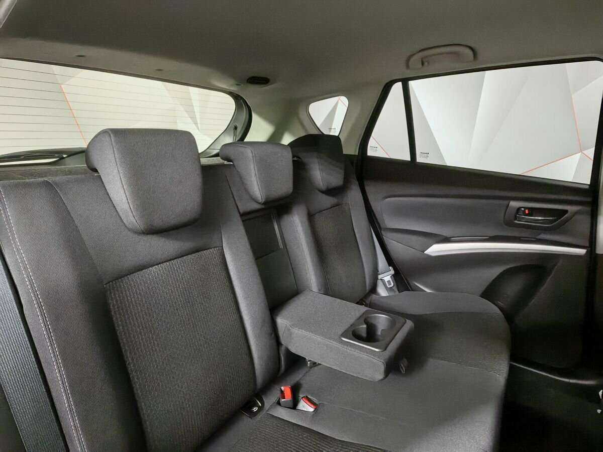 Купить Suzuki SX4 с пробегом. Фото: #12