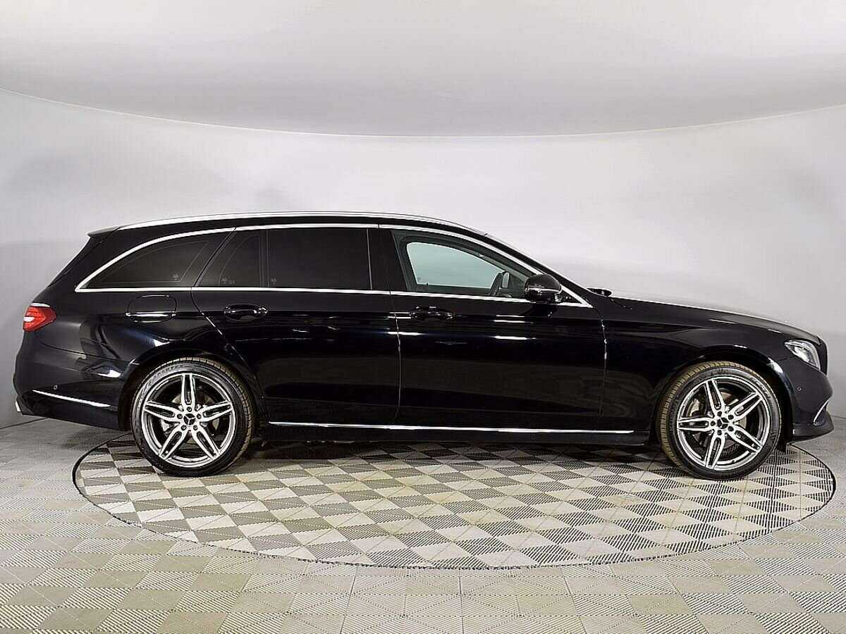 Купить Mercedes-Benz E-Класс с пробегом. Фото: #4