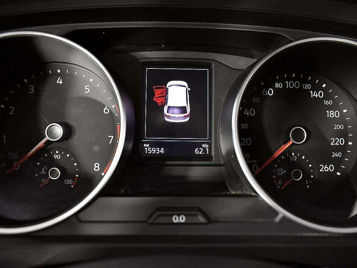Купить Volkswagen Tiguan с пробегом. Фото: #9