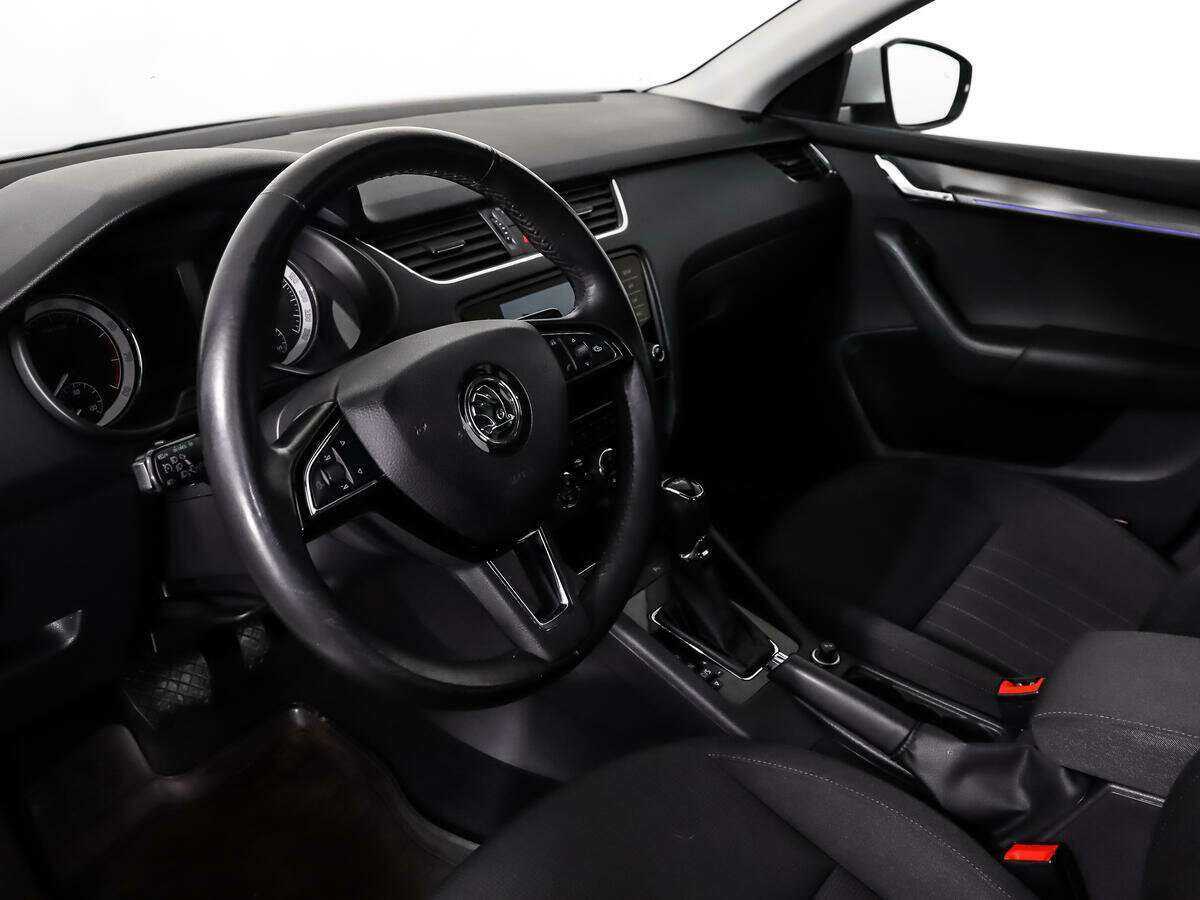 Купить Skoda Octavia с пробегом. Фото: #8