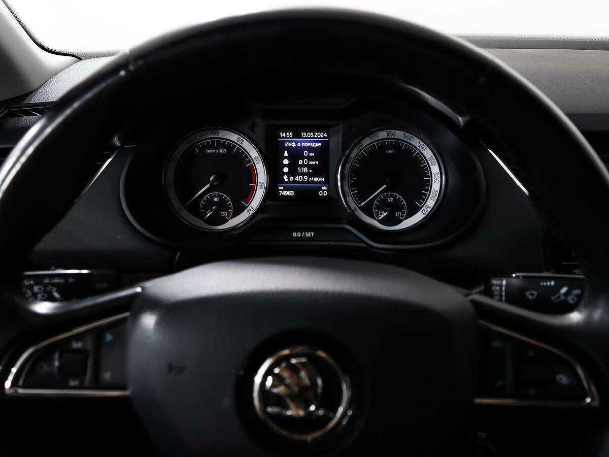 Купить Skoda Octavia с пробегом. Фото: #15