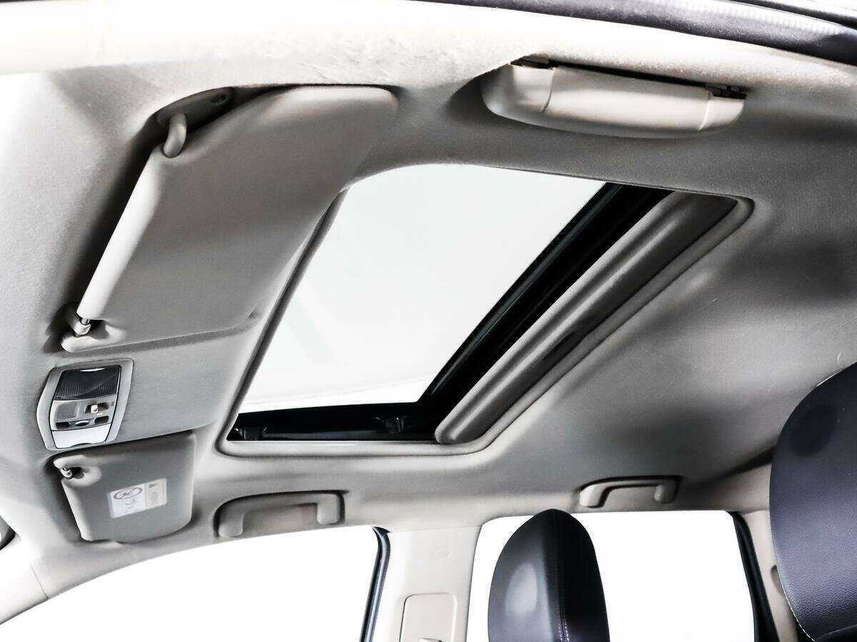 Купить Mitsubishi Outlander с пробегом. Фото: #13