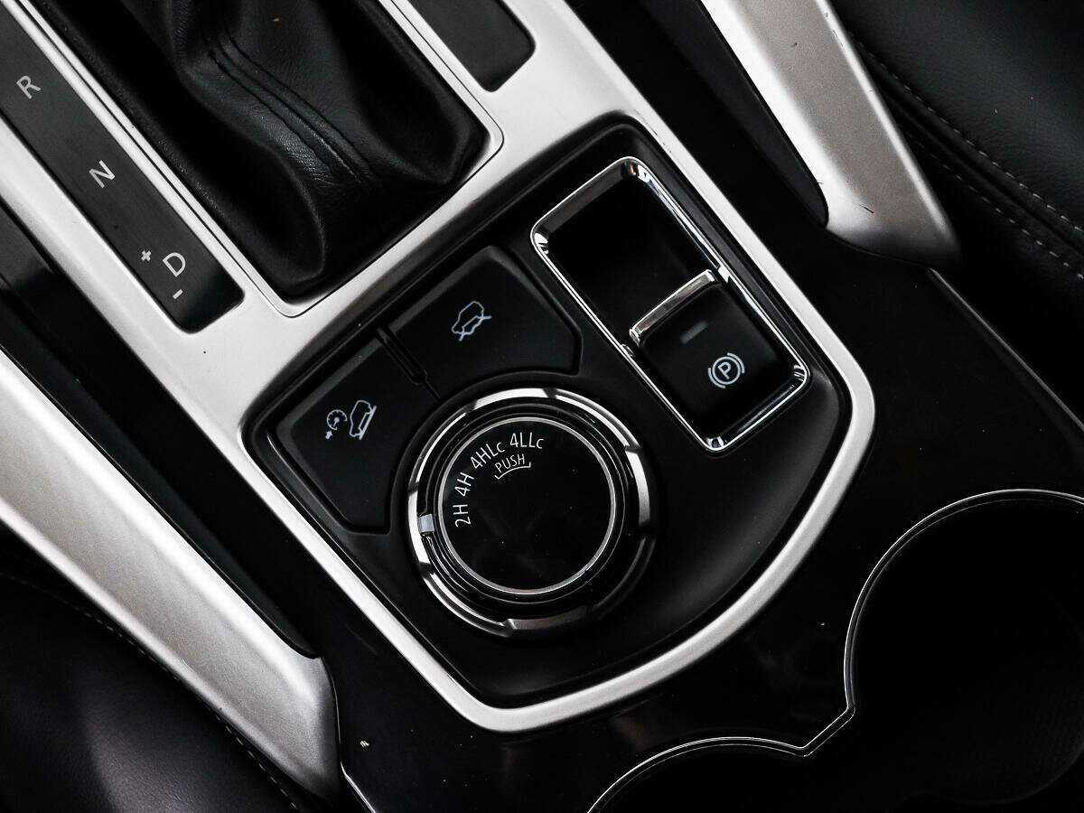 Купить Mitsubishi Pajero Sport с пробегом. Фото: #9