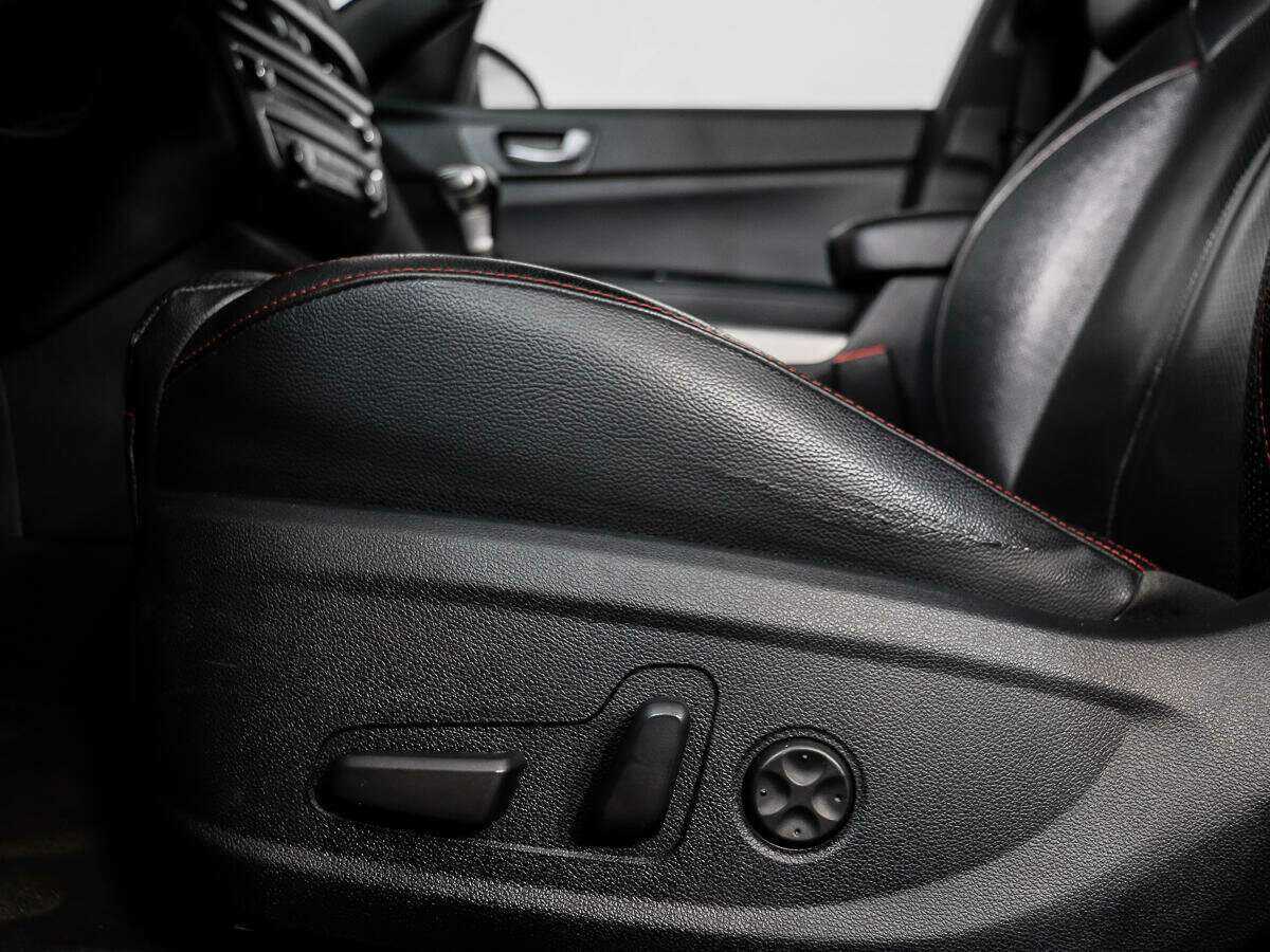 Купить Kia Optima с пробегом. Фото: #10