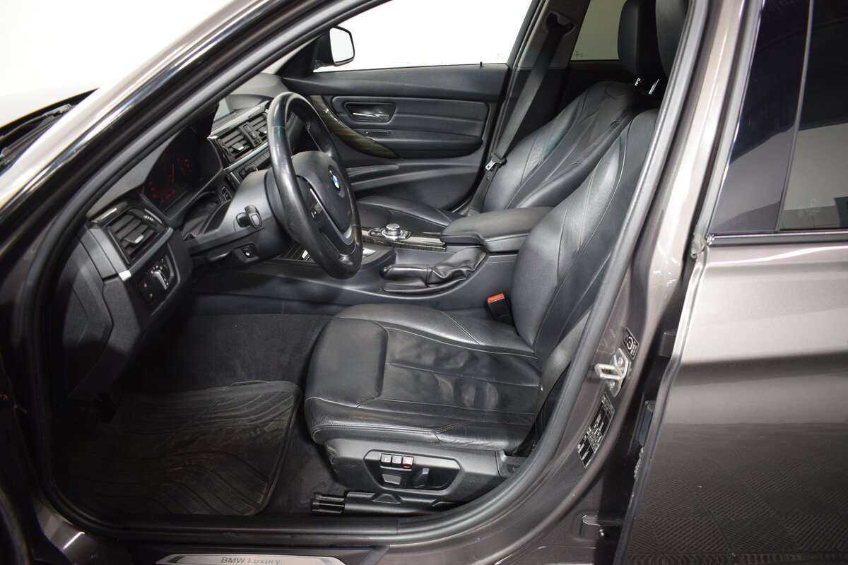 Купить BMW 3 серии с пробегом. Фото: #8