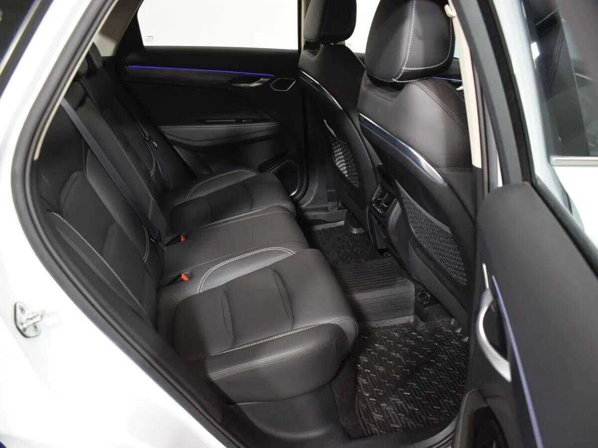 Купить Geely Tugella с пробегом. Фото: #10