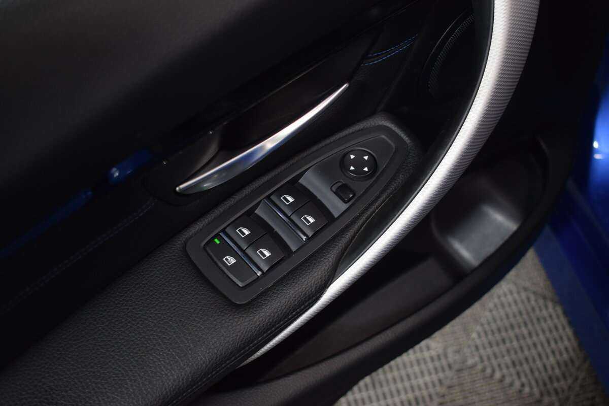 Купить BMW 3 серии с пробегом. Фото: #10