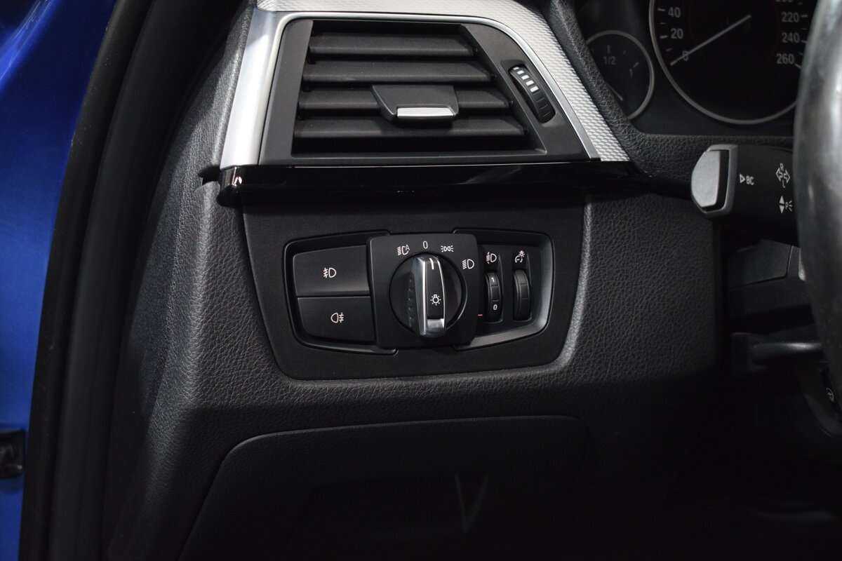 Купить BMW 3 серии с пробегом. Фото: #11