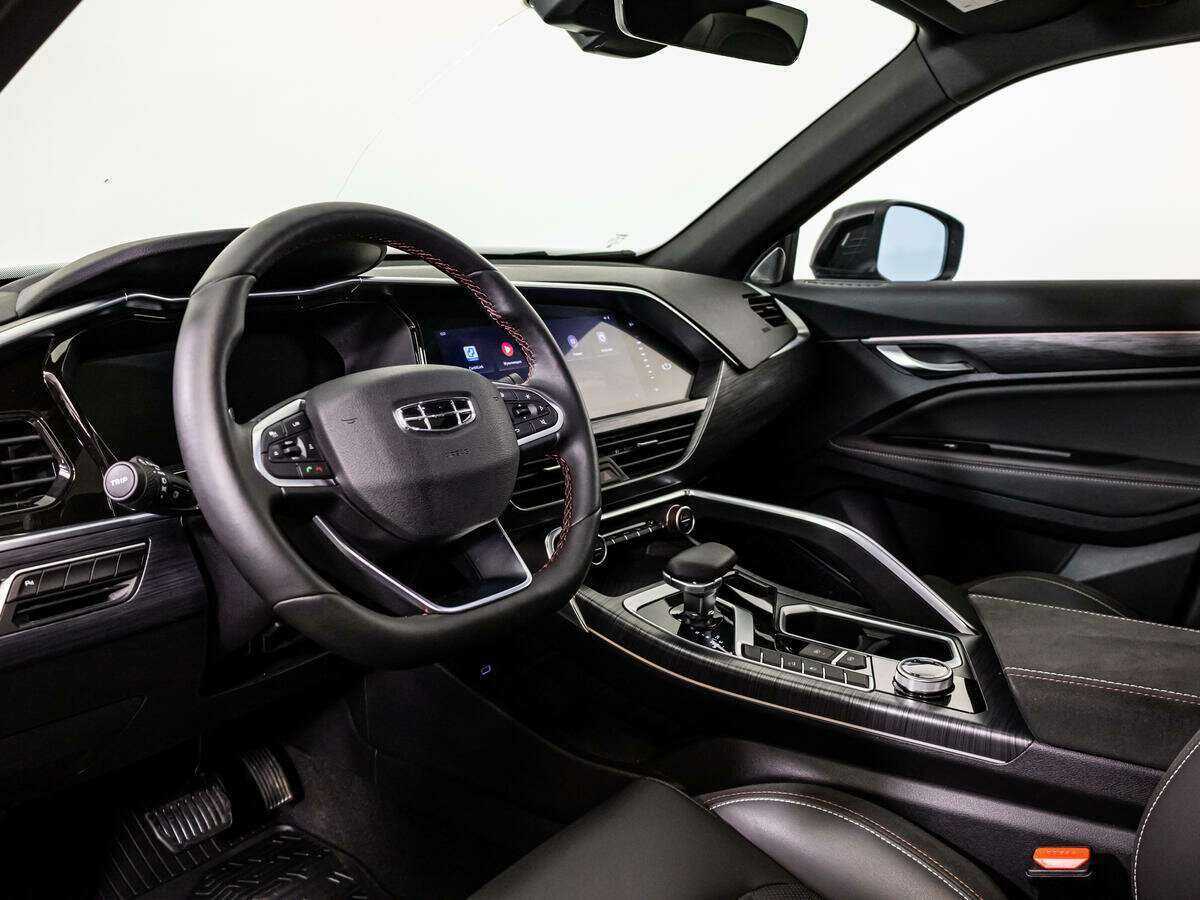 Купить Geely Tugella с пробегом. Фото: #10