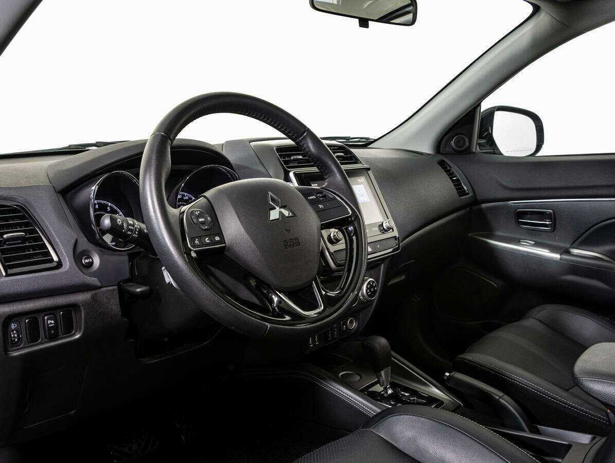 Купить Mitsubishi ASX с пробегом. Фото: #10