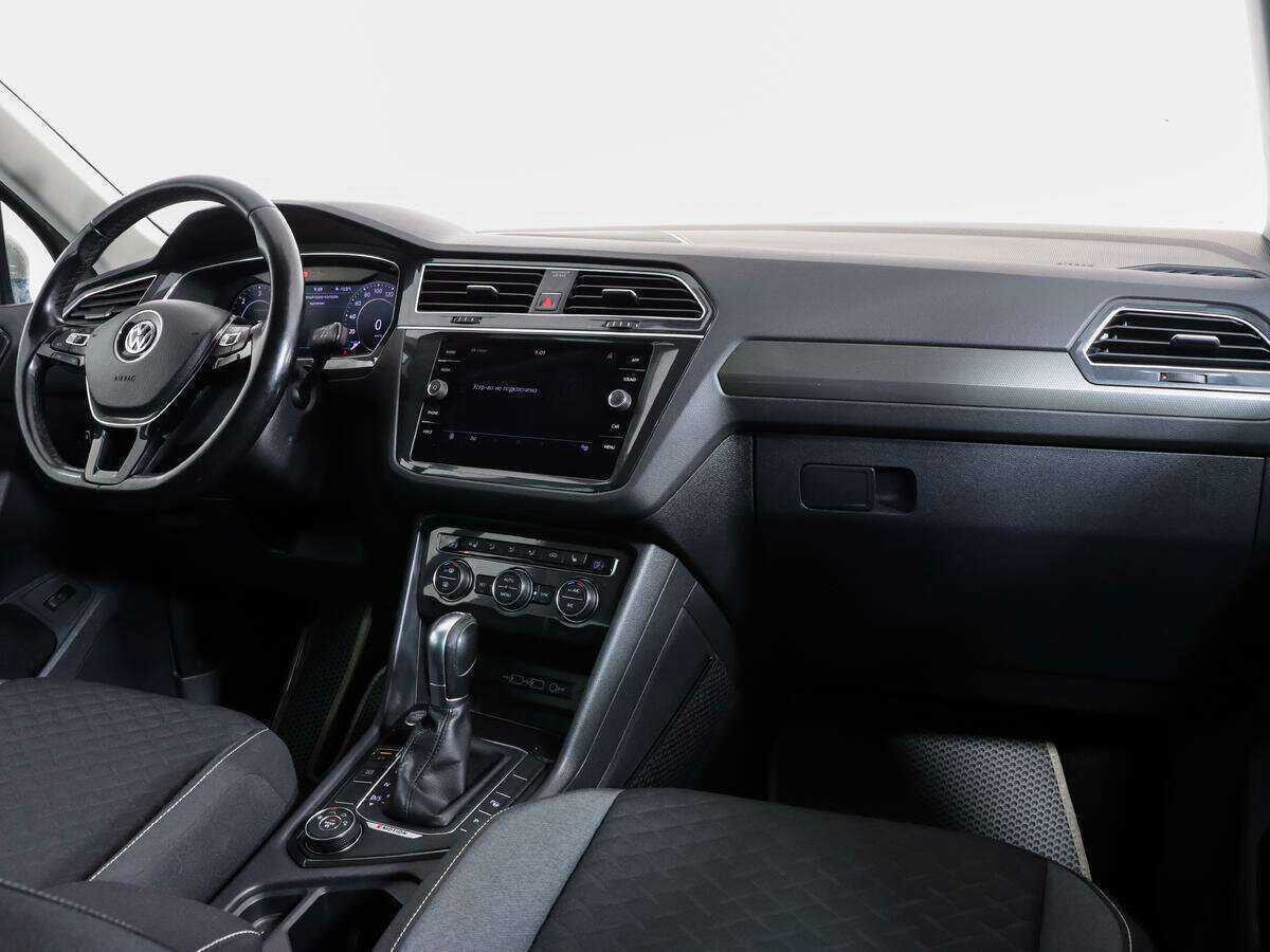 Купить Volkswagen Tiguan с пробегом. Фото: #6