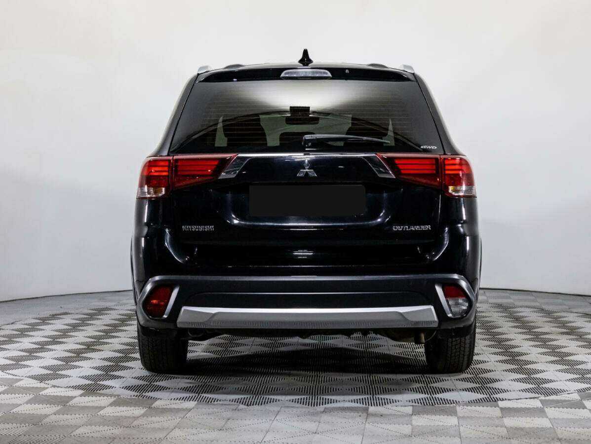 Купить Mitsubishi Outlander с пробегом. Фото: #4