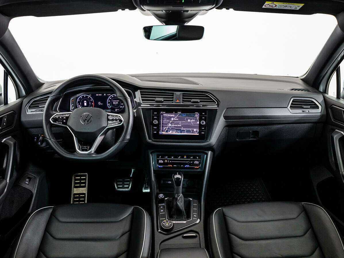 Купить Volkswagen Tiguan с пробегом. Фото: #10