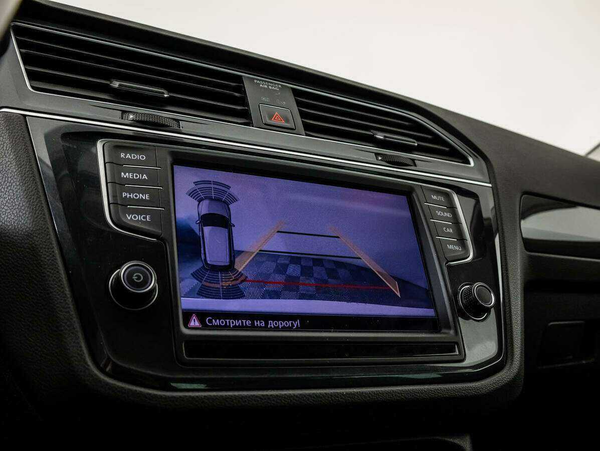 Купить Volkswagen Tiguan с пробегом. Фото: #16