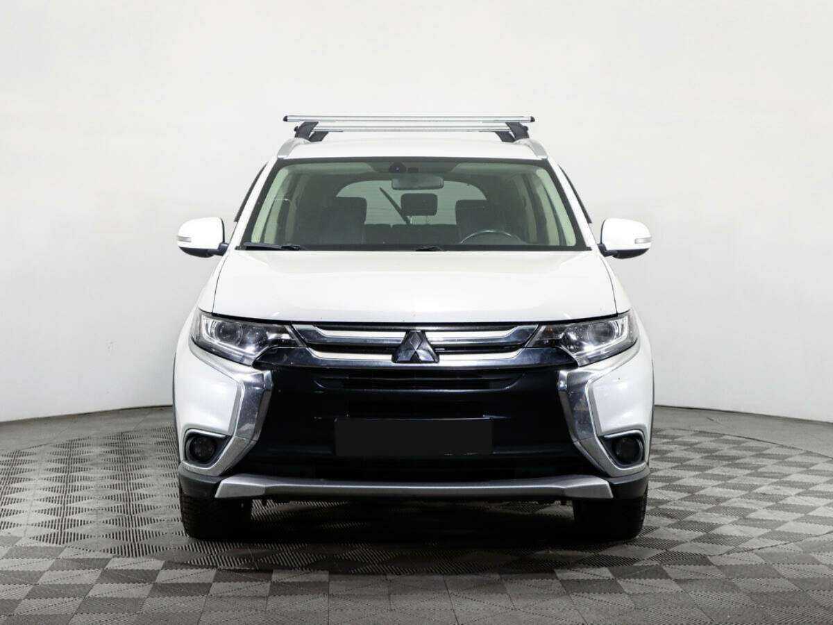 Купить Mitsubishi Outlander с пробегом. Фото: #1
