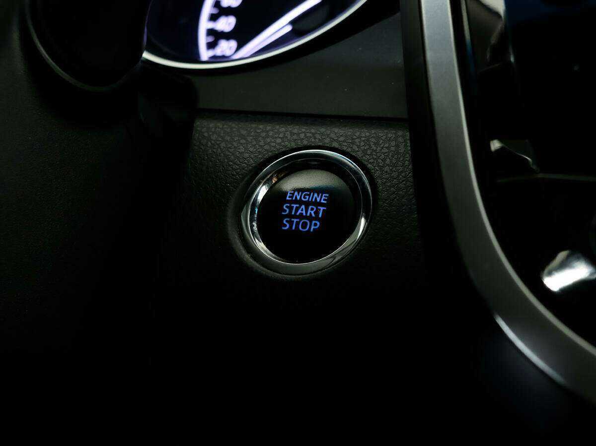 Купить Toyota Camry с пробегом. Фото: #11