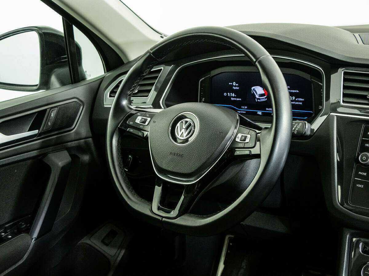 Купить Volkswagen Tiguan с пробегом. Фото: #11