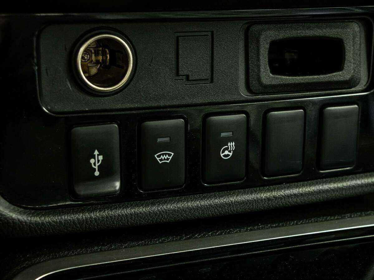 Купить Mitsubishi Outlander с пробегом. Фото: #13