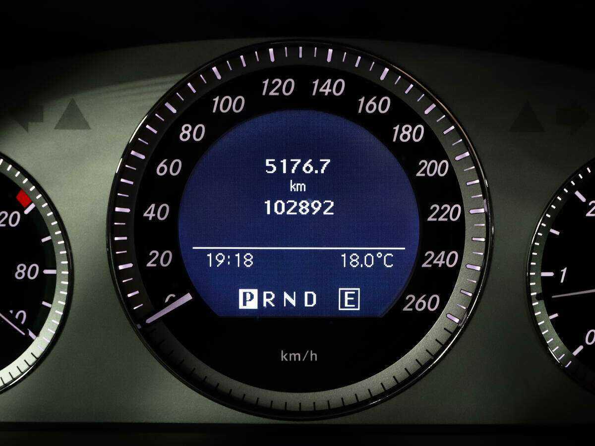 Купить Mercedes-Benz GLK-Класс с пробегом. Фото: #17