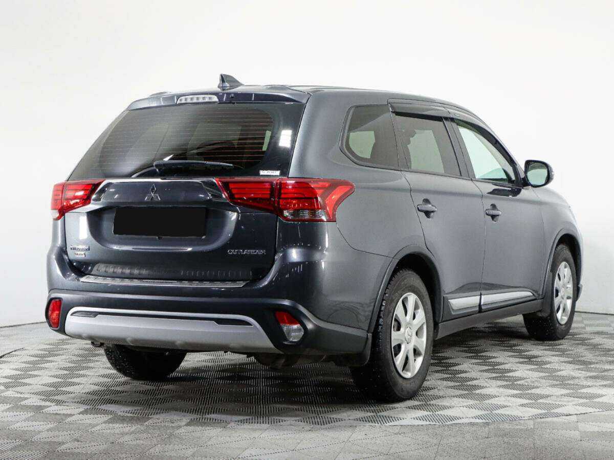 Купить Mitsubishi Outlander с пробегом. Фото: #4