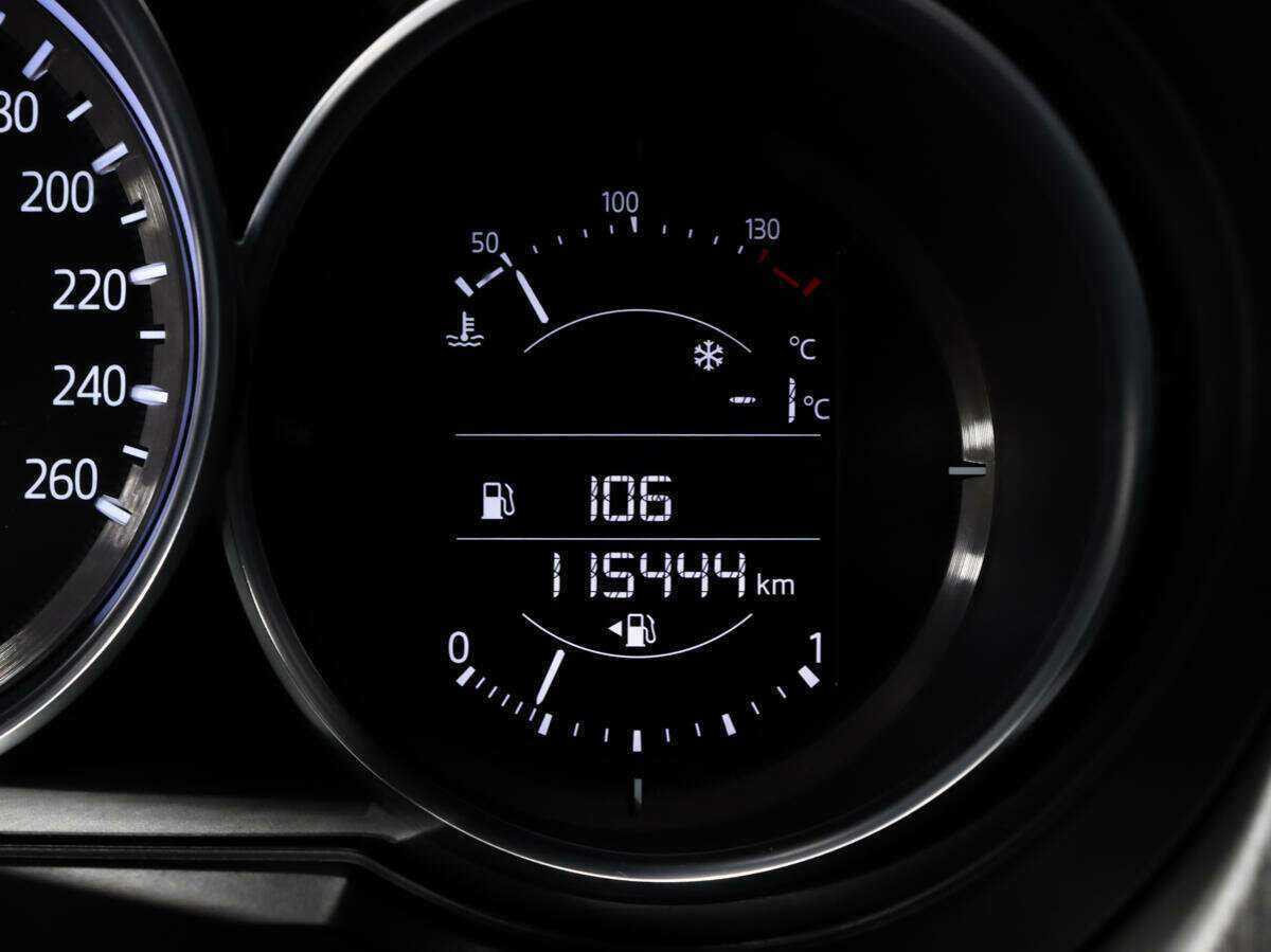 Купить Mazda 6 с пробегом. Фото: #18