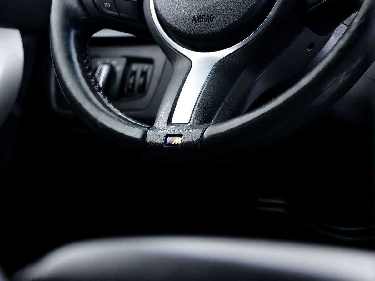 Купить BMW 3 серии с пробегом. Фото: #13