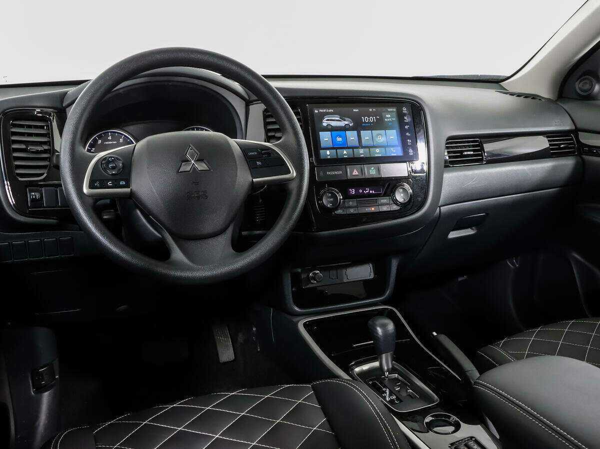 Купить Mitsubishi Outlander с пробегом. Фото: #8