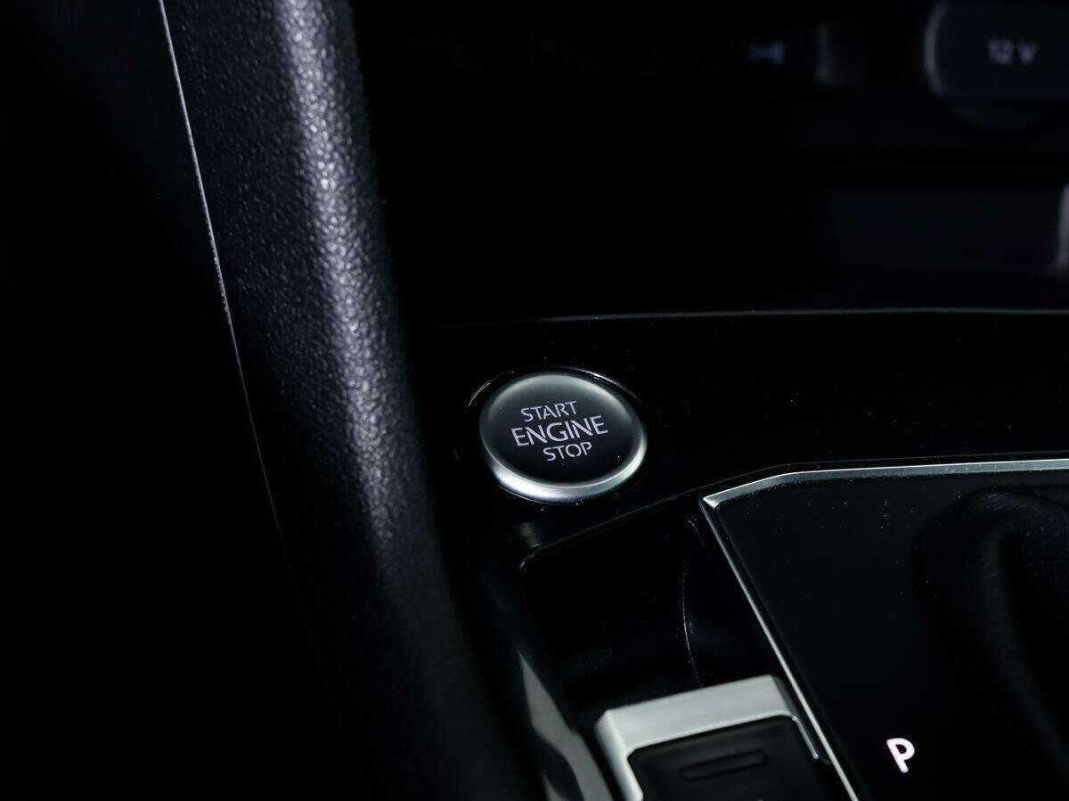 Купить Volkswagen Tiguan с пробегом. Фото: #17