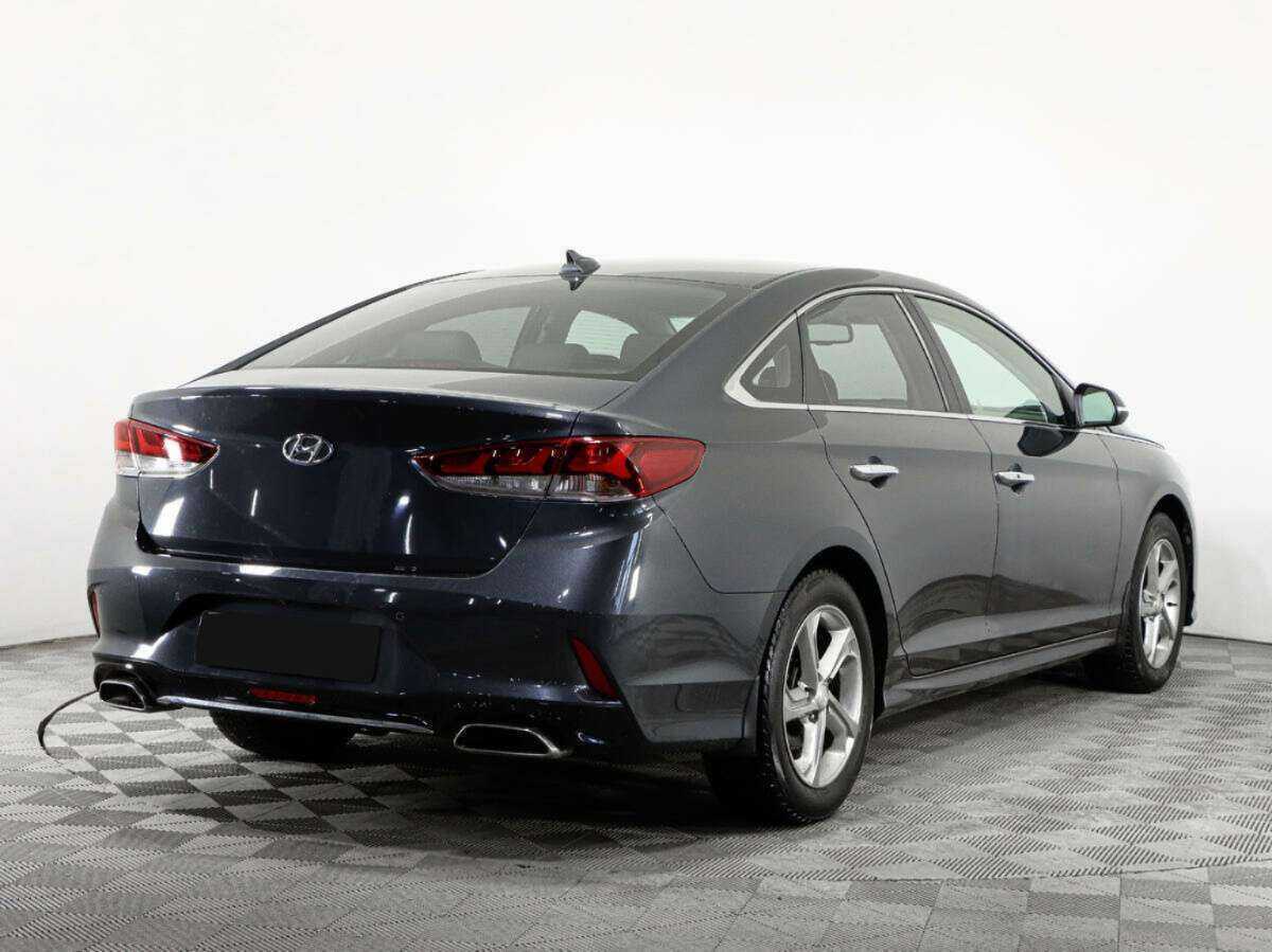 Купить Hyundai Sonata с пробегом. Фото: #4